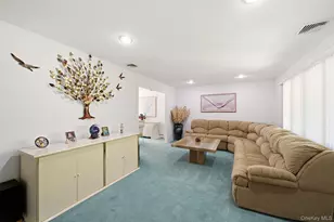 1 School Ct, Shoreham, NY 11786 - Photo 8
