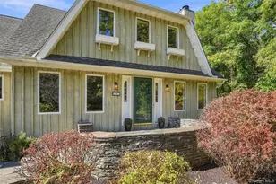 9 Buttonwood Ln, Rhinebeck, NY 12572 - Photo 2