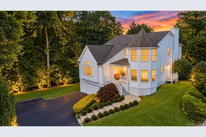 10 Matinecock Court, Locust Valley, NY 11560 - Photo 1