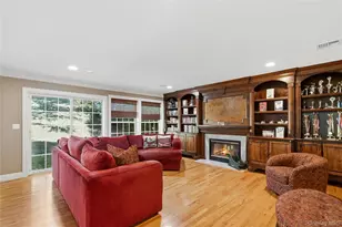 10 Matinecock Ct, Locust Valley, NY 11560 - Photo 10