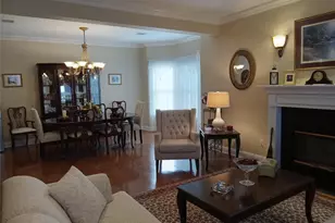 29 Golden Spruce Dr, Calverton, NY 11933 - Photo 10