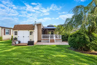 33 Dogwood Lane, Manorville, NY 11949 - Photo 22