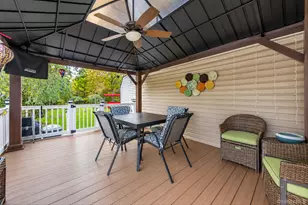 33 Dogwood Ln, Manorville, NY 11949 - Photo 18