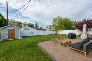 31 Garden Cir, Syosset, NY 11791 - Photo 20