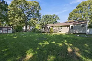 46 Cedar St, Selden, NY 11784 - Photo 26
