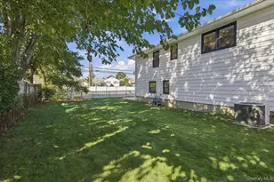 9 John St, Bethpage, NY 11714 - Photo 32