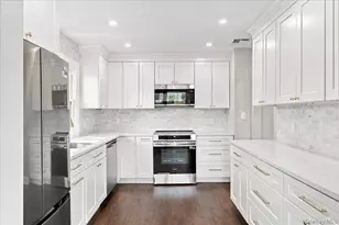 9 John St, Bethpage, NY 11714 - Photo 6