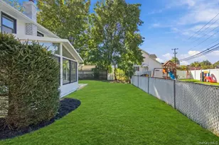 9 John St, Bethpage, NY 11714 - Photo 28