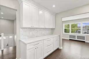 9 John St, Bethpage, NY 11714 - Photo 10