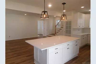 35 Fairview Avenue, Oceanside, NY 11572 - Photo 8