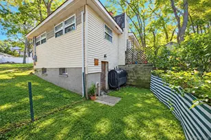 50 Hewlett Dr, Sound Beach, NY 11789 - Photo 6