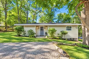 50 Hewlett Dr, Sound Beach, NY 11789 - Photo 2