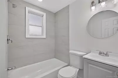 75 Apricot Street, Central Islip, NY 11722 - Photo 18
