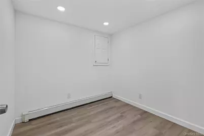 75 Apricot Street, Central Islip, NY 11722 - Photo 24