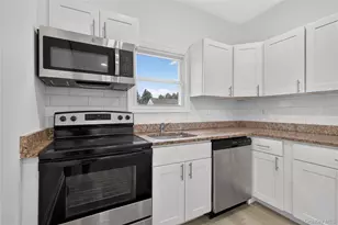 75 Apricot St, Central Islip, NY 11722 - Photo 16