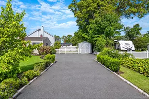 157 Abner Dr, Holtsville, NY 11742 - Photo 20