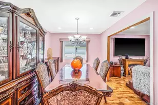 177 N Evergreen Dr, Selden, NY 11784 - Photo 16