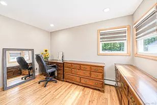 177 N Evergreen Dr, Selden, NY 11784 - Photo 26