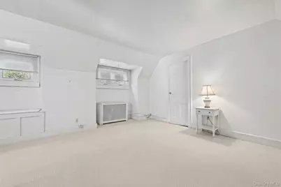 1956 Old Mill Road, Merrick, NY 11566 - Photo 18