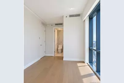 134-37 35th Avenue #10A, Flushing, NY 11354 - Photo 4