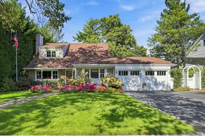 23 Allen Road, Rockville Centre, NY 11570 - Photo 1