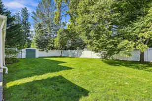 23 Allen Rd, Rockville Centre, NY 11570 - Photo 24