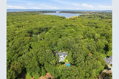 52 W Meadow Road, Setauket, NY 11733 - Photo 2