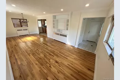 648 Dogwood Avenue, Franklin Square, NY 11010 - Photo 4