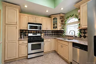 163-44 90th St, Howard Beach, NY 11414 - Photo 14