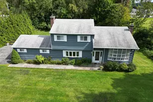 3482 Alta St, Yorktown Heights, NY 10598 - Photo 2