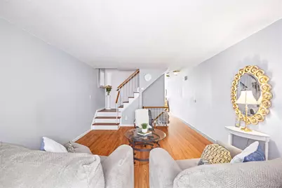 10 Lyndale Lane, New York, NY 10312 - Photo 8