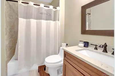 100 Daly Blvd #2815, Oceanside, NY 11572 - Photo 6