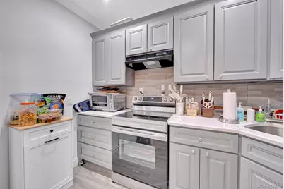 100 Daly Blvd #2815, Oceanside, NY 11572 - Photo 8