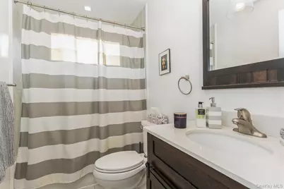 1402 Merrick Avenue, Merrick, NY 11566 - Photo 6
