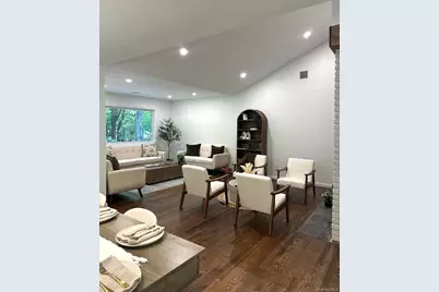 10 Moonedge Road, Northport, NY 11768 - Photo 12