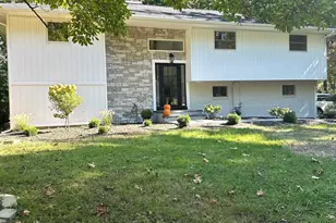 10 Moonedge Rd, Northport, NY 11768 - Photo 2