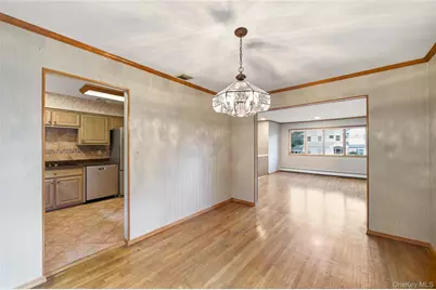 2554 Linden Lane, Merrick, NY 11566 - Photo 16