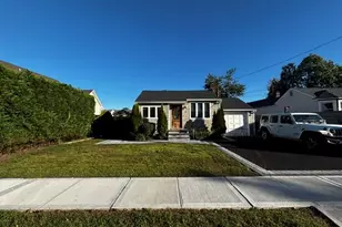 5 Barry Rd, Amityville, NY 11701 - Photo 12