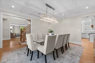 264 Northwoods Rd, Manhasset, NY 11030 - Photo 22