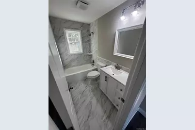 6 E Booker Avenue, Wyandanch, NY 11798 - Photo 4