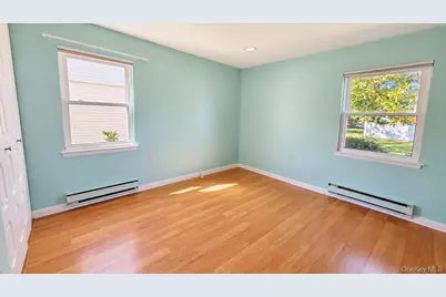 346 Edinburgh Drive, Ridge, NY 11961 - Photo 10