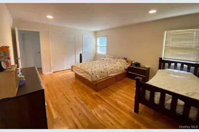 12 Russell Woods Road, Great Neck, NY 11021 - Photo 14