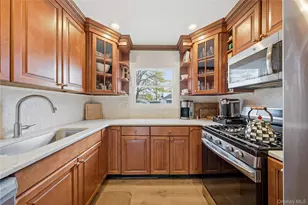 27 Polo Rd, Massapequa, NY 11758 - Photo 14