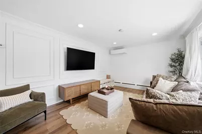 27 Polo Road, Massapequa, NY 11758 - Photo 4