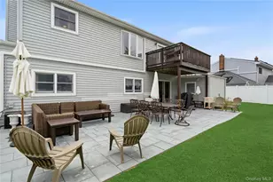 27 Polo Rd, Massapequa, NY 11758 - Photo 28