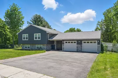 8 Clinton Court, Monroe, NY 10950 - Photo 4