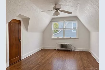 72 Primrose Avenue, Floral Park, NY 11001 - Photo 20