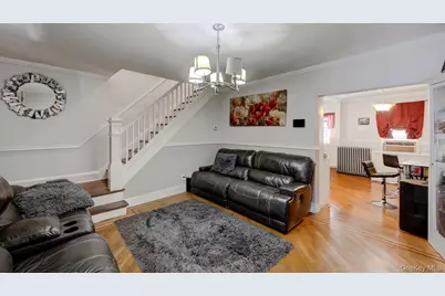 13829 248th Street, Rosedale, NY 11422 - Photo 2