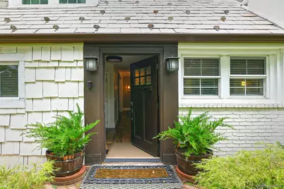 3 Beacon Hill Road, Port Washington, NY 11050 - Photo 4