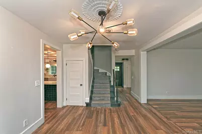 3 Beacon Hill Road, Port Washington, NY 11050 - Photo 6